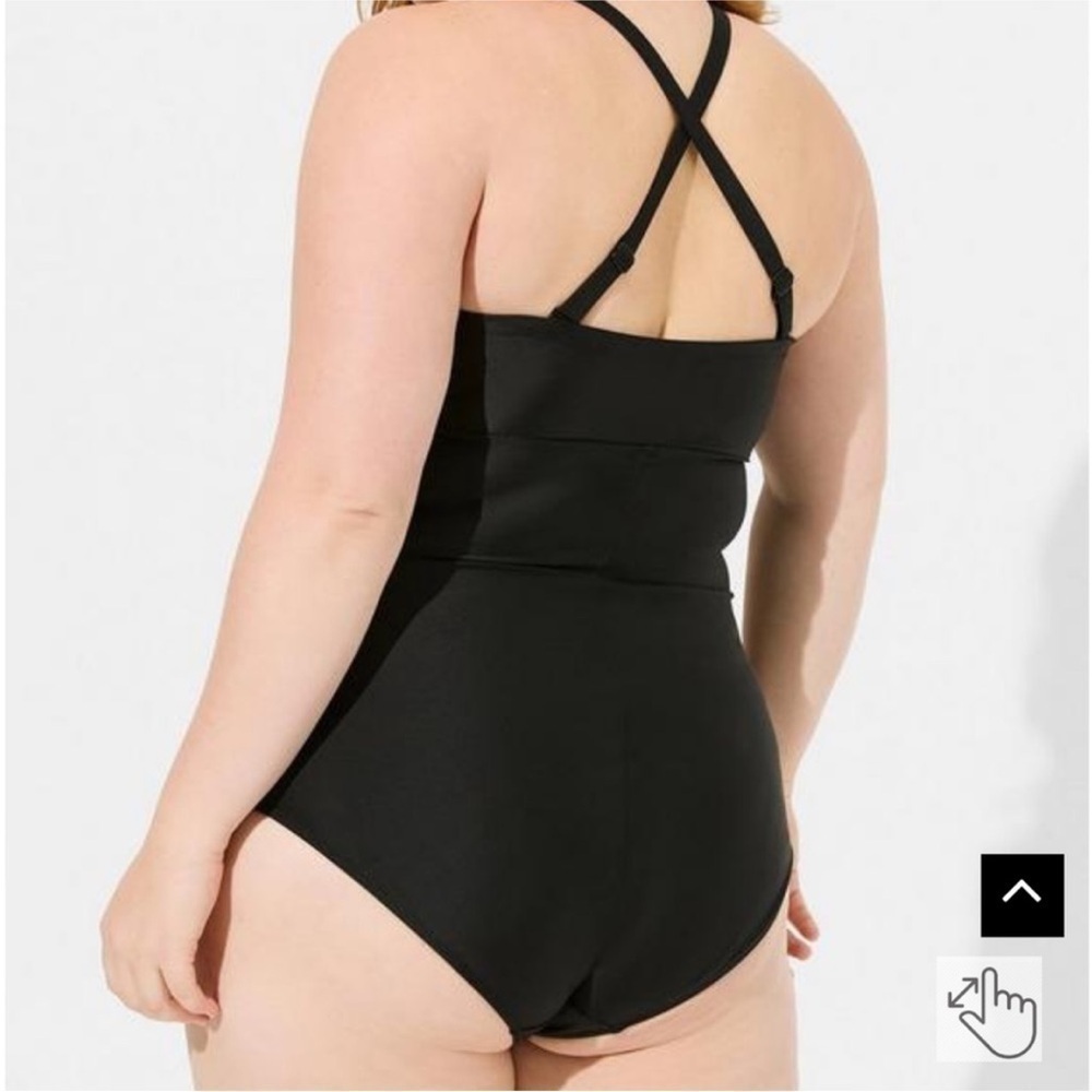 NWT Torrid Slim Fix One Piece Lattice Front Swimsuit Wireless Black 2X - Picture 5 of 7